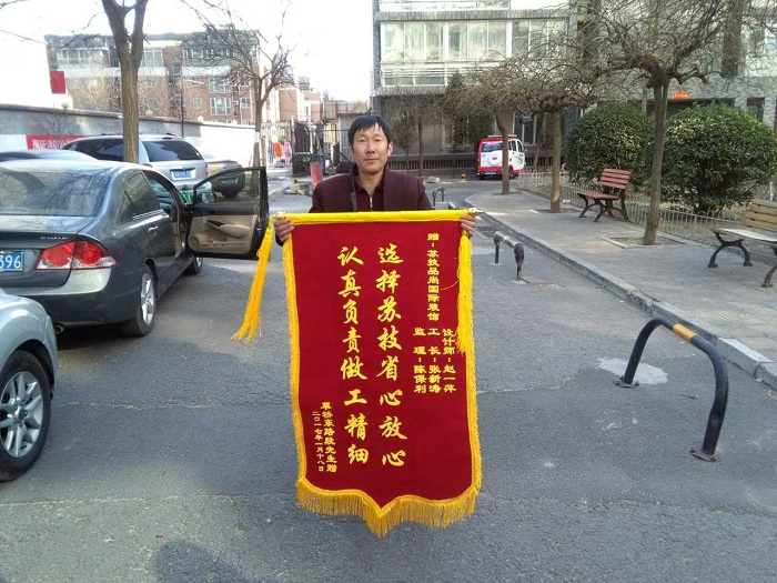 �������